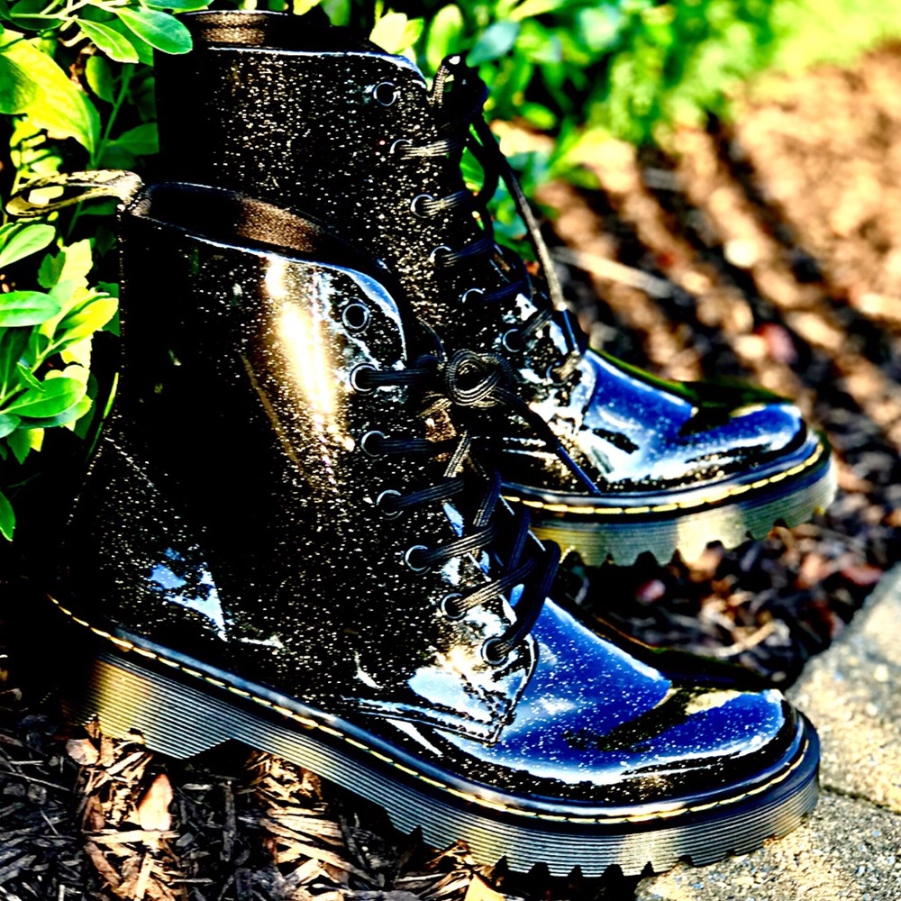 1 Left 5 Star NWT Dr. Martens Glitter Patent Black - Picture 4 of 8